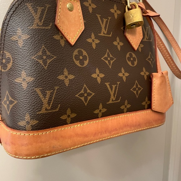 COPY - Louis Vuitton Alma BB Monogram - Picture 2 of 7